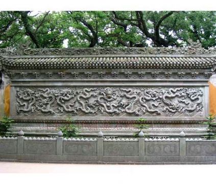 点击查看详细信息<br>标题：青石九龙壁 阅读次数：2133