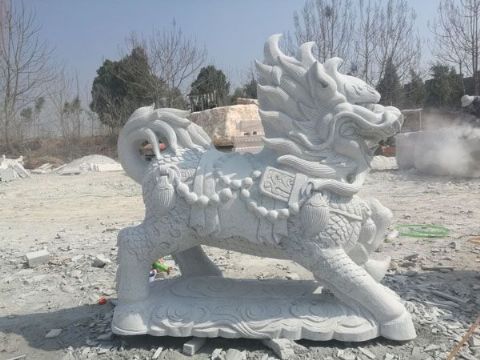 点击查看详细信息<br>标题：动物石雕 阅读次数：1633