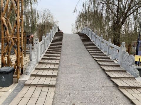 点击查看详细信息<br>标题：石雕栏杆 阅读次数：1411