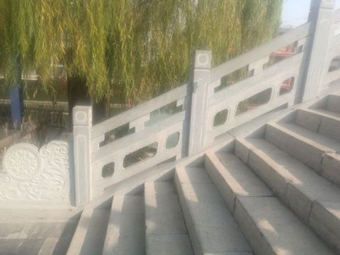 点击查看详细信息<br>标题：石雕栏杆 阅读次数：1530