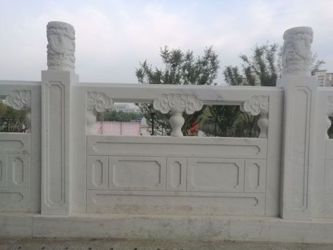 点击查看详细信息<br>标题：石雕栏杆 阅读次数：1698