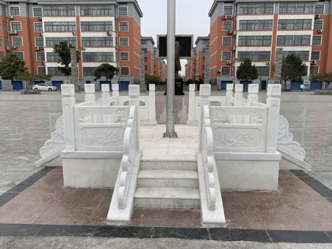 点击查看详细信息<br>标题：石雕栏杆 阅读次数：1869